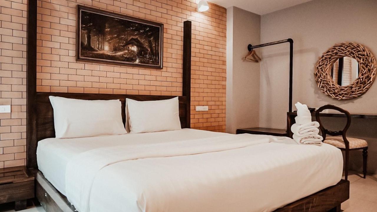 Letana Hotel Bang Phli Ngoại thất bức ảnh